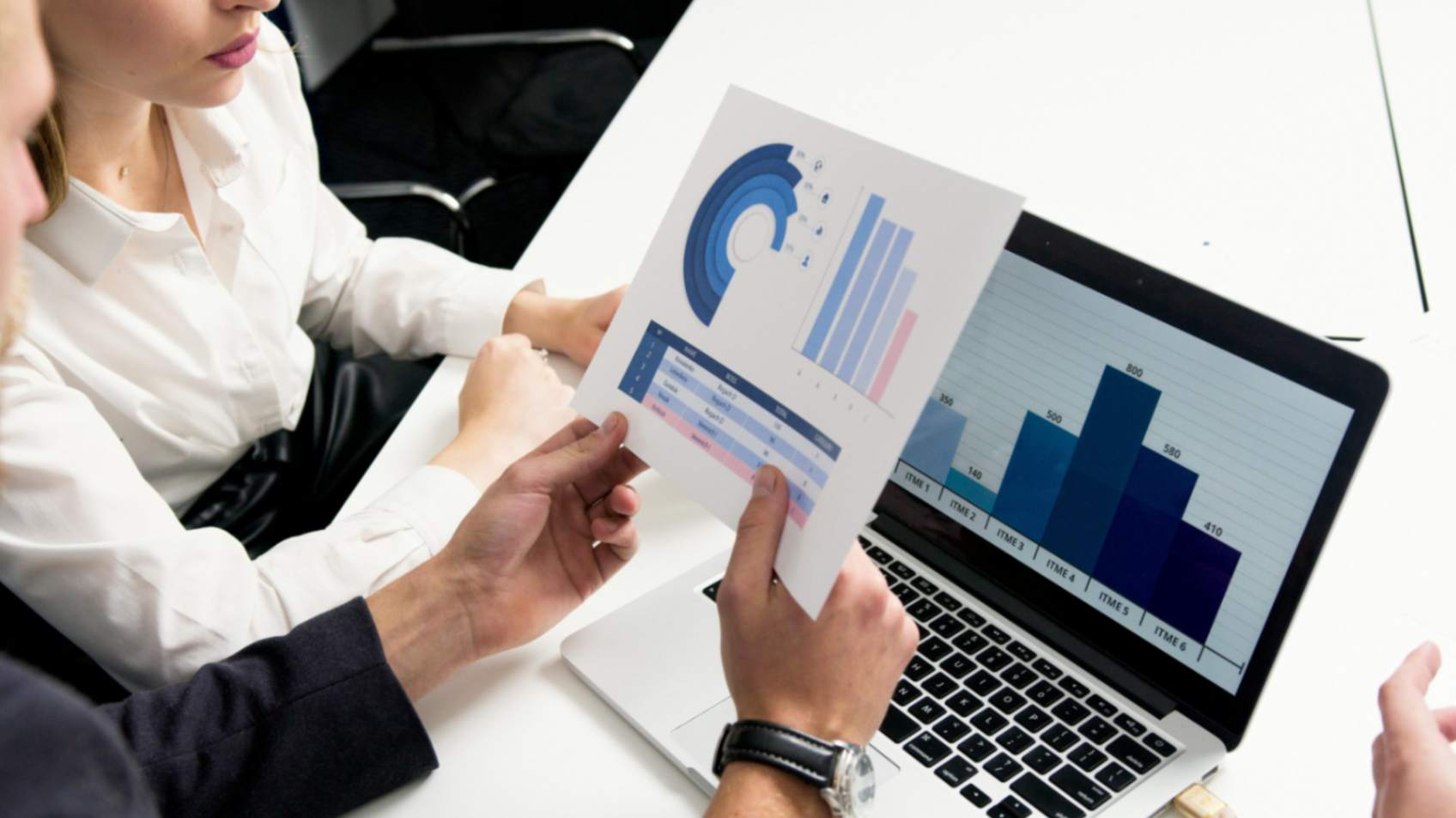 Business consulting analytics and strategy session